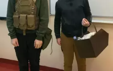 SJ9c4fyN