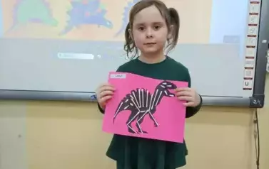 1000031093