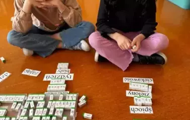 1743144042219