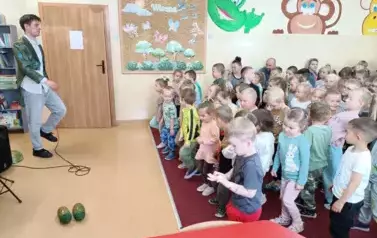 1000060738