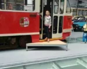1748853616112