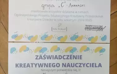 1000075589
