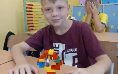 v-KvID0y