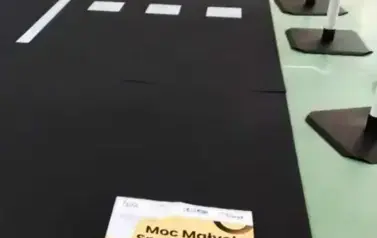 q2vV--m1