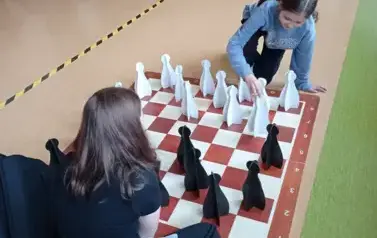 1760079844253