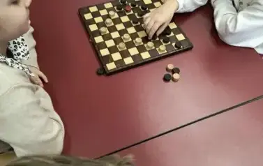 1760079639352
