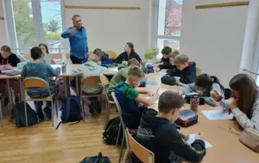 A0ErHSRp