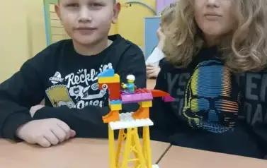 s9FBhYJ4