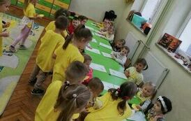 received_331018579563858