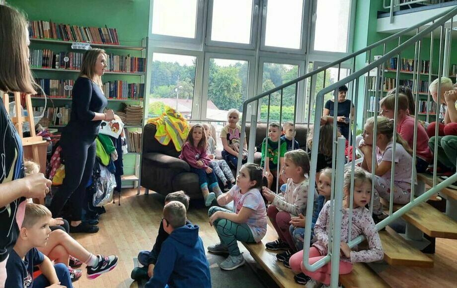 Zdjęcie do Dzień Głośnego Czytania w dobrzańskim przedszkolu.