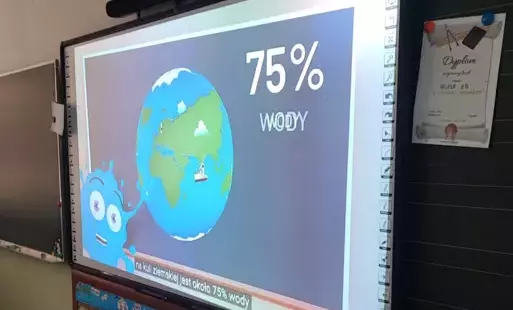 Zdjęcie z prezentacji.