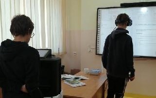Zdjęcie do Lekcja chemii w klasie 7a z wykorzytaniem Empiriusza.