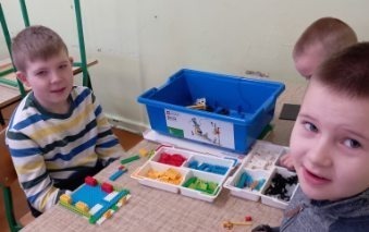 Zdjęcie do Robotyka w wykonaniu klasy 2a:)